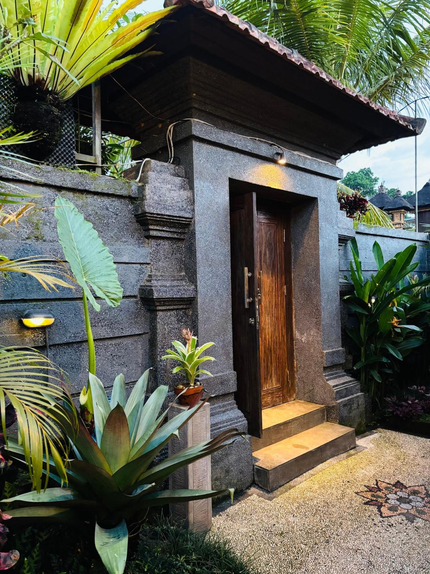 Uma Padi Villa Ubud Buitenkant foto